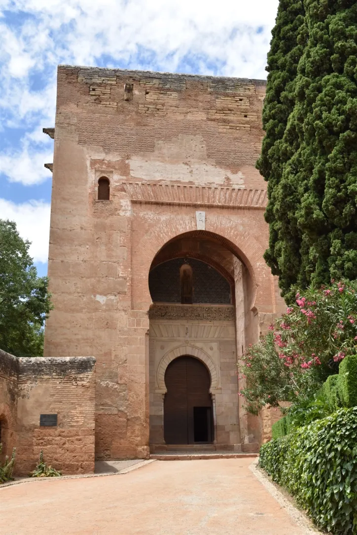 Gate of Justice,鑰匙洞的門,有沒有天方夜譚的味道?