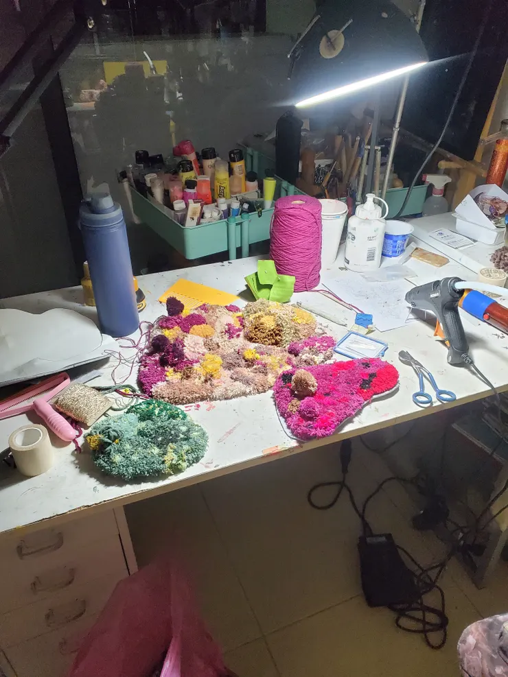 這是剛完成邊緣反折，待修的時候，另外兩款