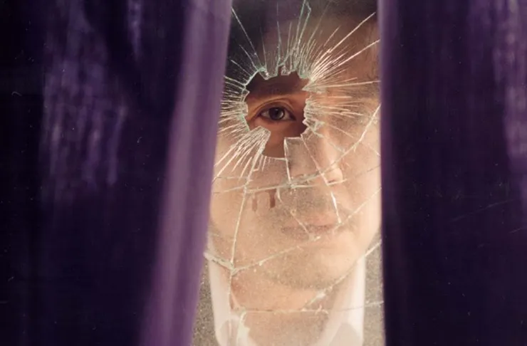 《原罪犯》劇照：回憶中的窺視