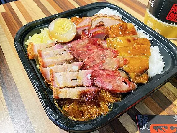名門燒臘│超過四十年燒臘傳奇-中山區美食、伊通街美食推薦