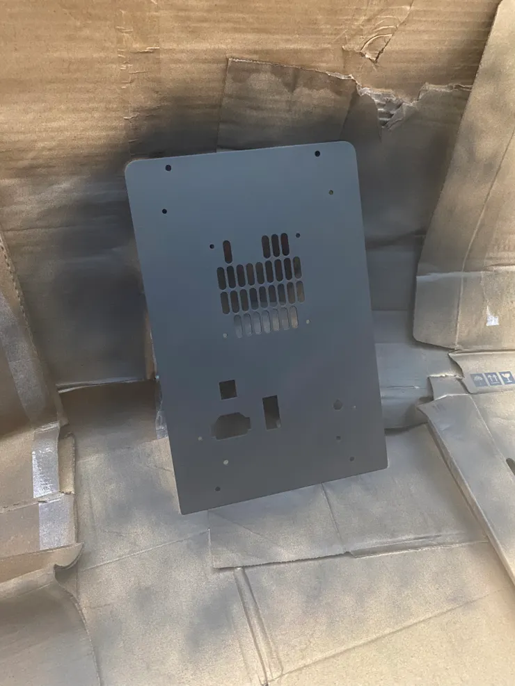 趁著天氣好重噴了PSU後面板