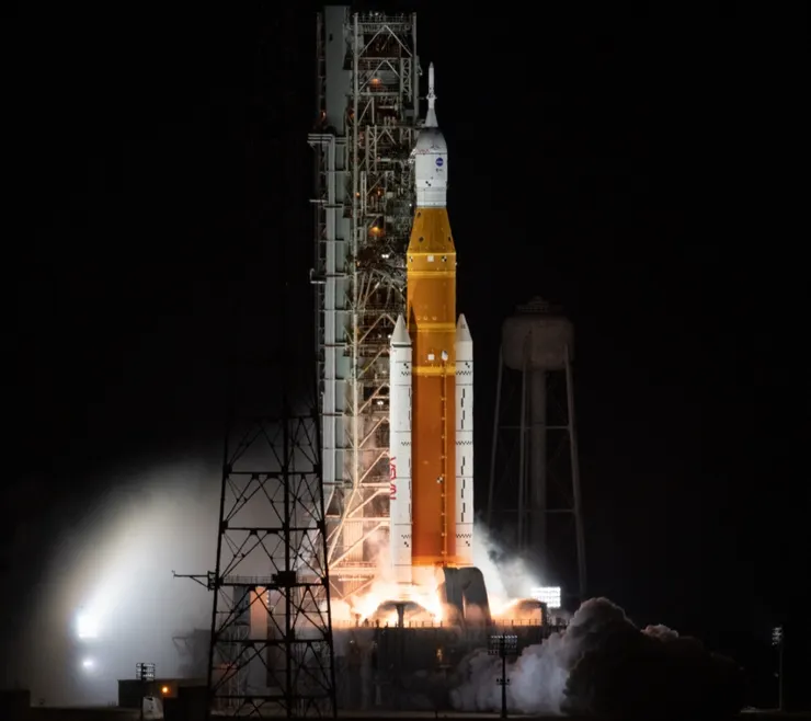 Spacex的重型登月火箭