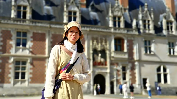 【布盧瓦城堡風格多曾住七王十后 太晚到我們不進門只在週邊張望】