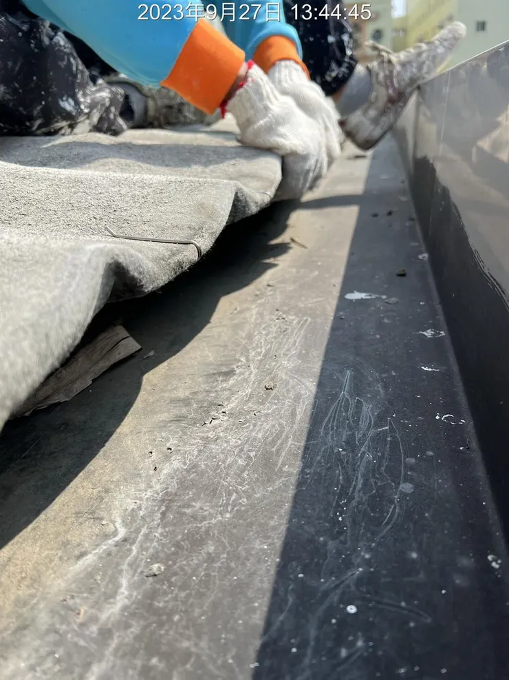 努力工作的人們