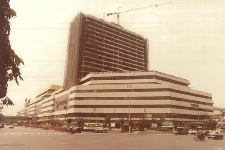 1985年後持續增建公司大廈的MBK。-來源：Brand Buffet,2016年9月13日。