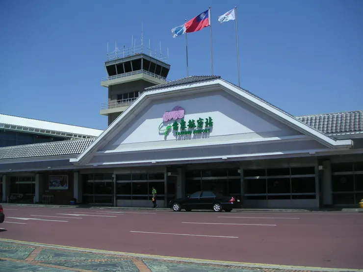 這是台東豐年機場的大門口!