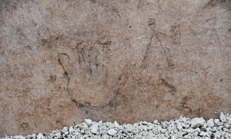 龐貝古城最新發現的兒童塗鴉（圖片來源：X/ Archaeological Park of Pompeii）