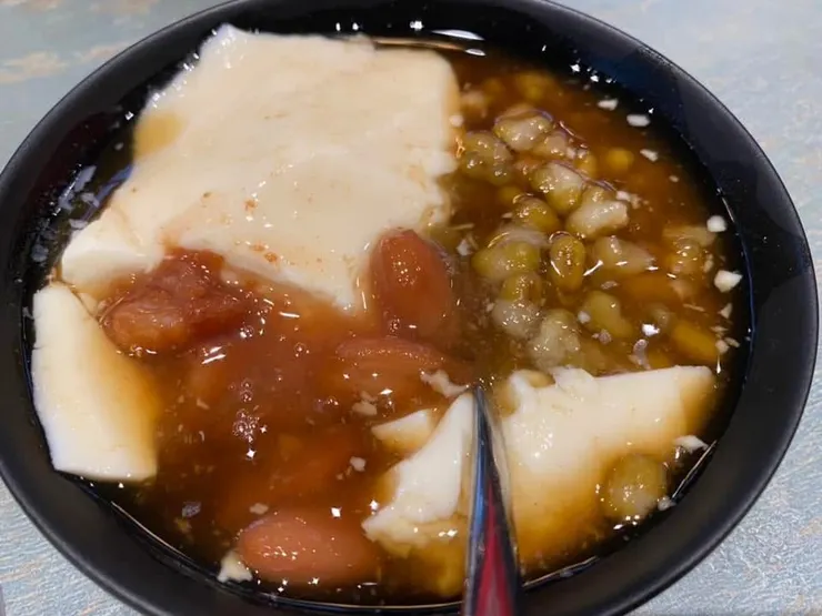 每次辦好入房先去餐廳吃迎賓豆花飲品點心就覺得很划算！（有夠歐巴桑）