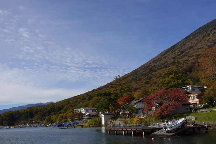不同角度的中禪寺湖美景。