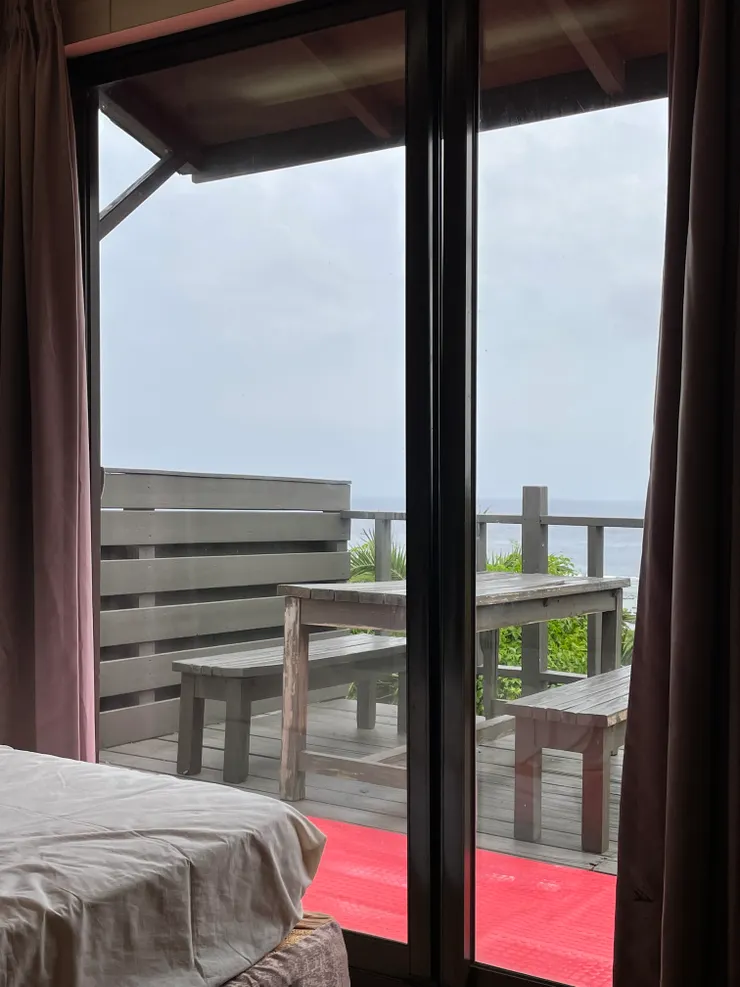 綠島紫坪觀海RV車窗景