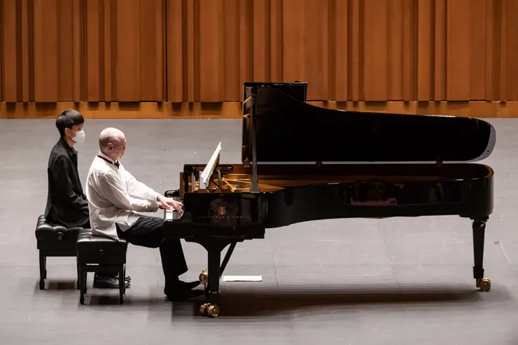 伊沃.波哥雷利奇