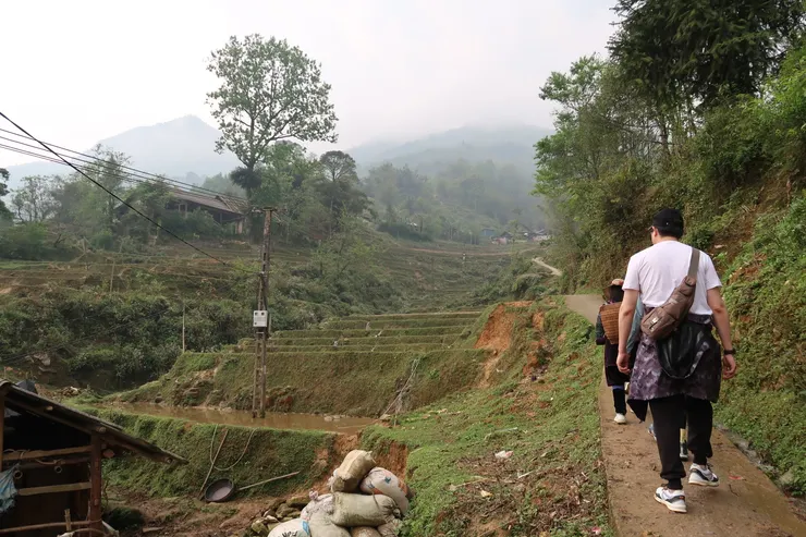 中途有許多上坡和下坡