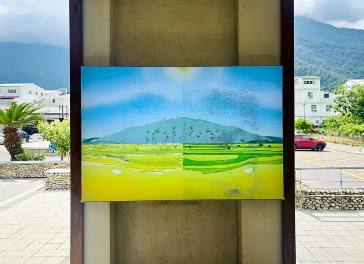 裝置藝術《金光漫野》李屏宜