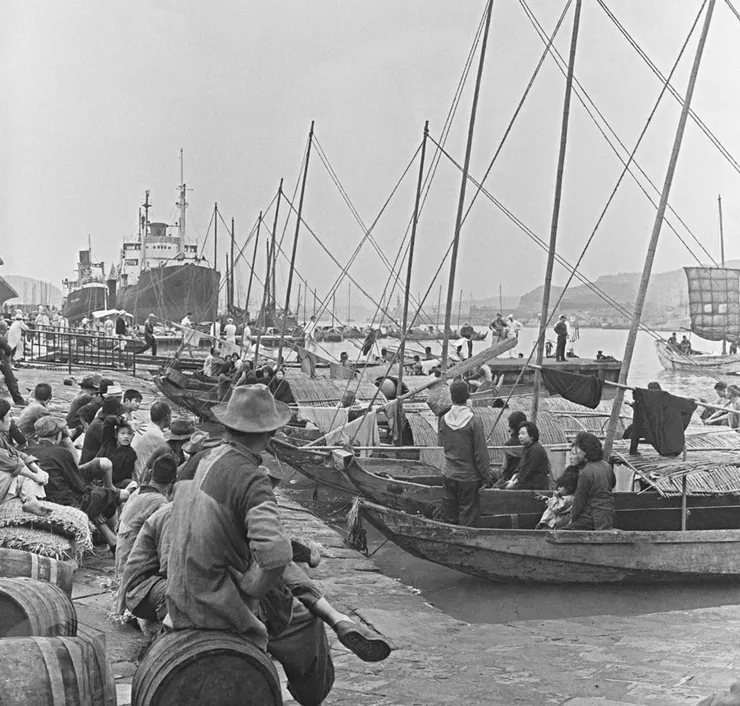 刊頭 聖保羅砲艇駛進基隆港 案名：音樂舞蹈 檔號：0056/0093/1 來源機關：行政院新聞局 管有機關：國家發展委員會檔案管理局