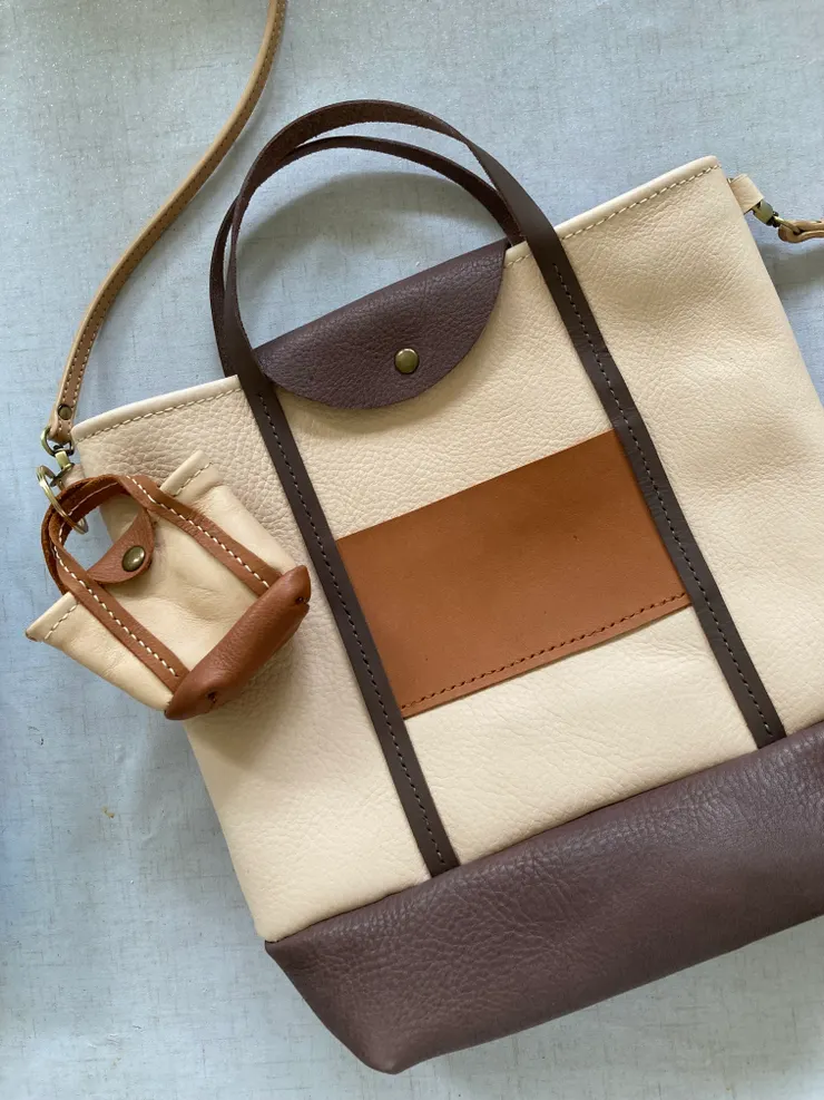 人生第一個手作大型皮件！挑戰成功！