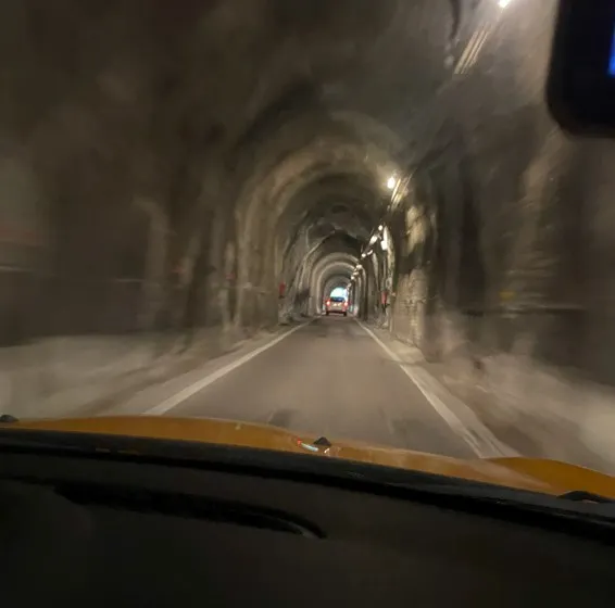 慈恩隧道開很久的隧道我幽閉恐懼發作