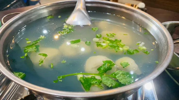 丸子不只好吃，而且一顆還很大。