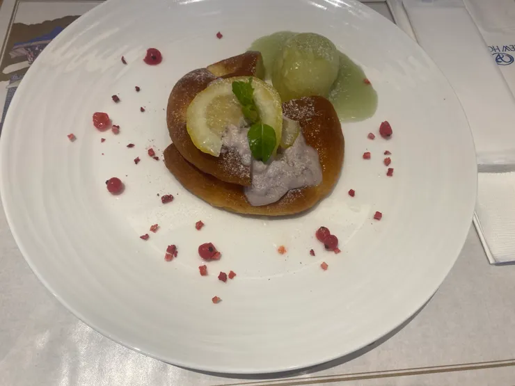 點了限定款吃，其實不好吃