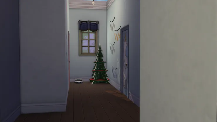 走廊的盡頭也有聖誕樹！