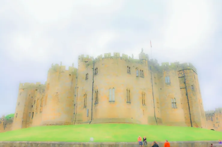 阿尼克城堡主建築一景