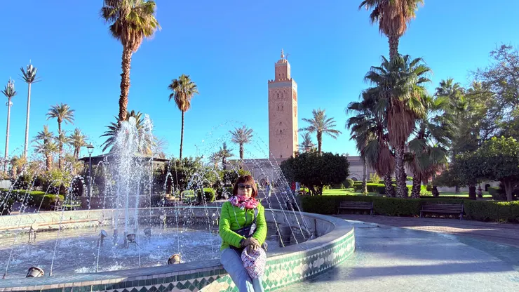 宣禮塔和噴水池