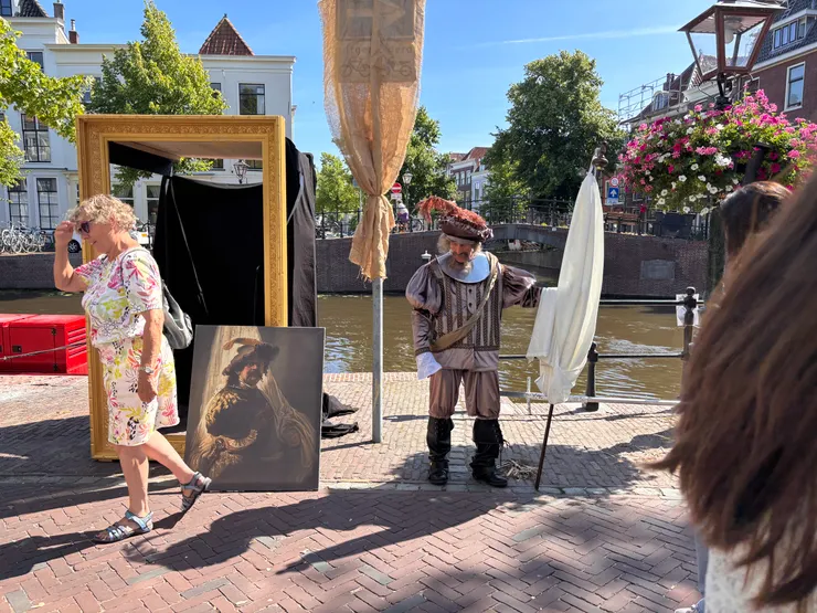 又是另一幅林布蘭畫作真人版