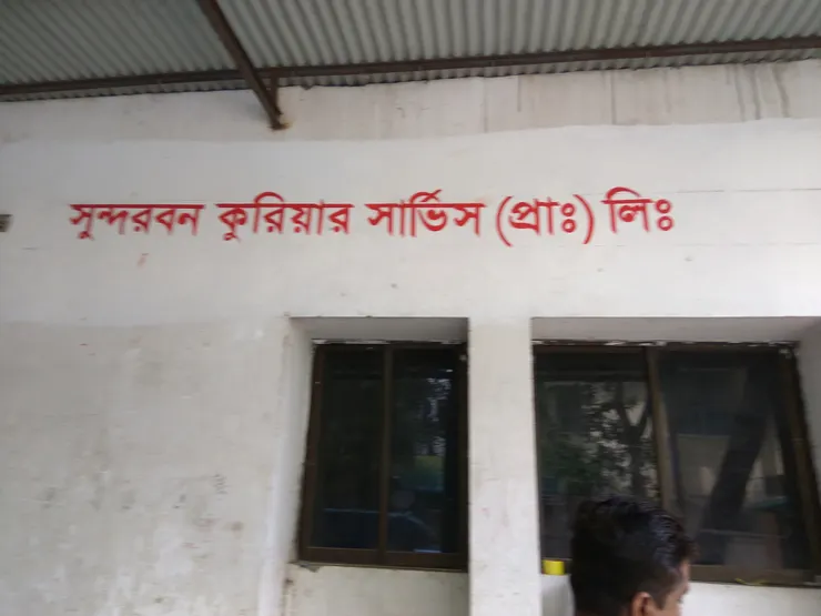 這家貨運公司位居市區 生意好到爆 但因為多半靠人工所以需要有耐心