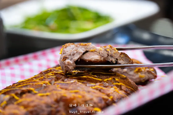 [台南新營聚餐好停車]華味香景觀宴會餐廳，熟客推薦菜單全攻略！必點350元大份量芋頭小卷米粉、功夫菜芋泥貢鴨，新營美食餐廳推薦，附最新菜單