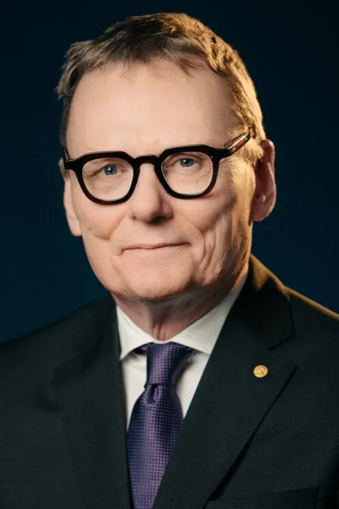 James A. Robinson( 1960--)