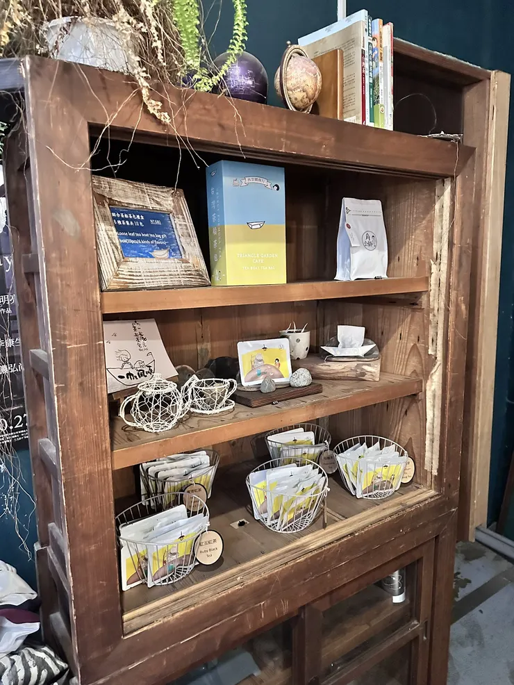 店家自銷的咖啡、茶包