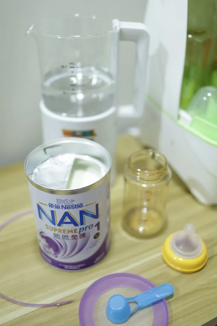 ▲能恩全護是非常有質感的一罐奶粉,感覺也很專業