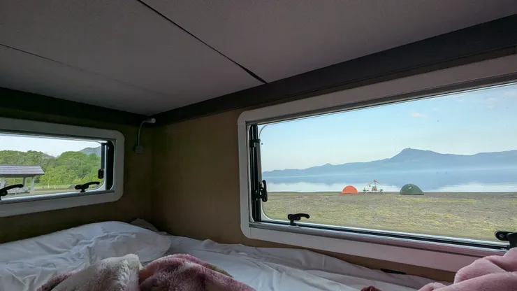 支芴湖畔的清晨