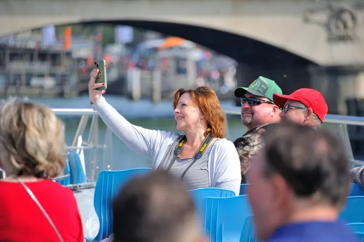 【關心一下百年修得的同船人】