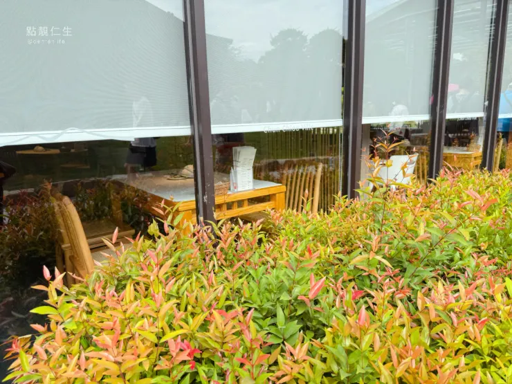 往後走可以看到餐廳內｜春秋山林