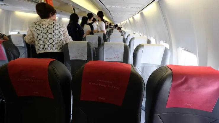 德威航空