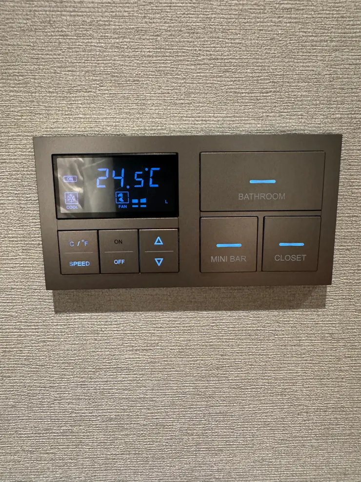 空調控制，這次四月底去，是需要開冷氣的，不是暖氣