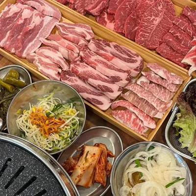 首爾美食推薦｜꼬기92 首爾浮誇系烤肉🍖🤤