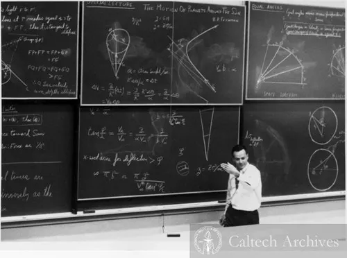 理查・費曼是少數能把量子力學「畫成圖、講成故事」的物理學家。他不滿足於公式本身，而是執著於理解自然如何運作。從費曼圖到量子計算的思想，他開啟了人類不只觀察量子世界，而是嘗試用語法與線路去編排它的時代。