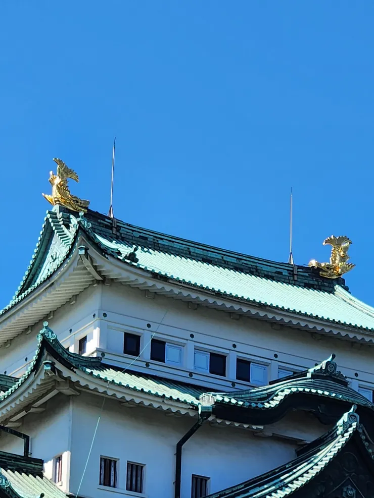 名古屋城頂部兩座金鯱 