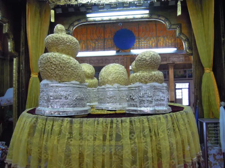 原本是佛像的5顆金蛋