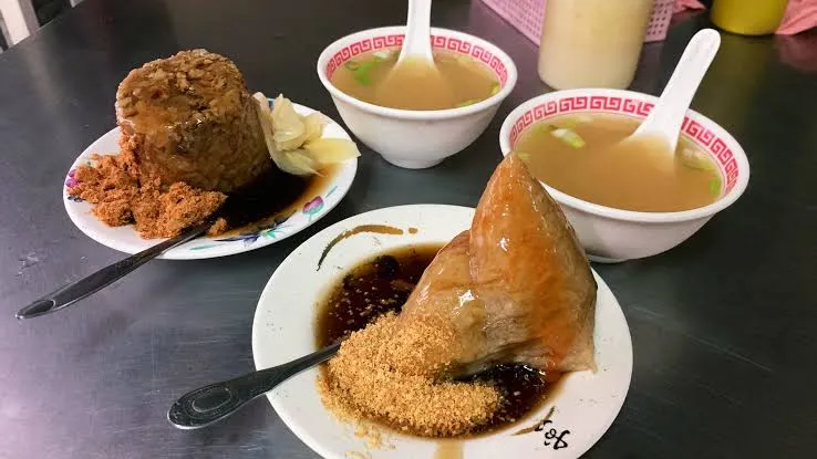 古早味米糕、肉粽（圖片截圖於網路）