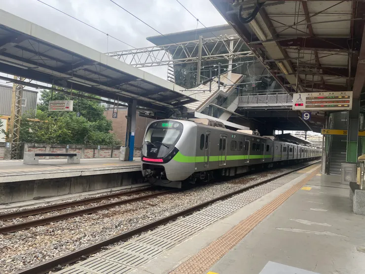 第一次乘搭臺鐵