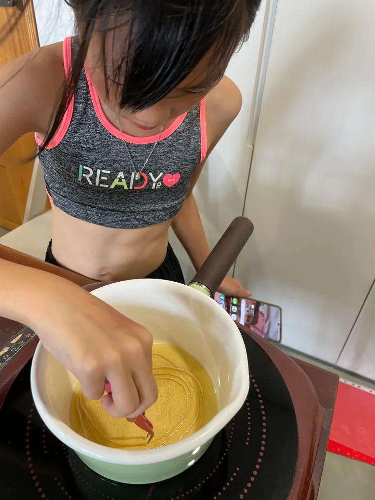 燭芯也是自製的