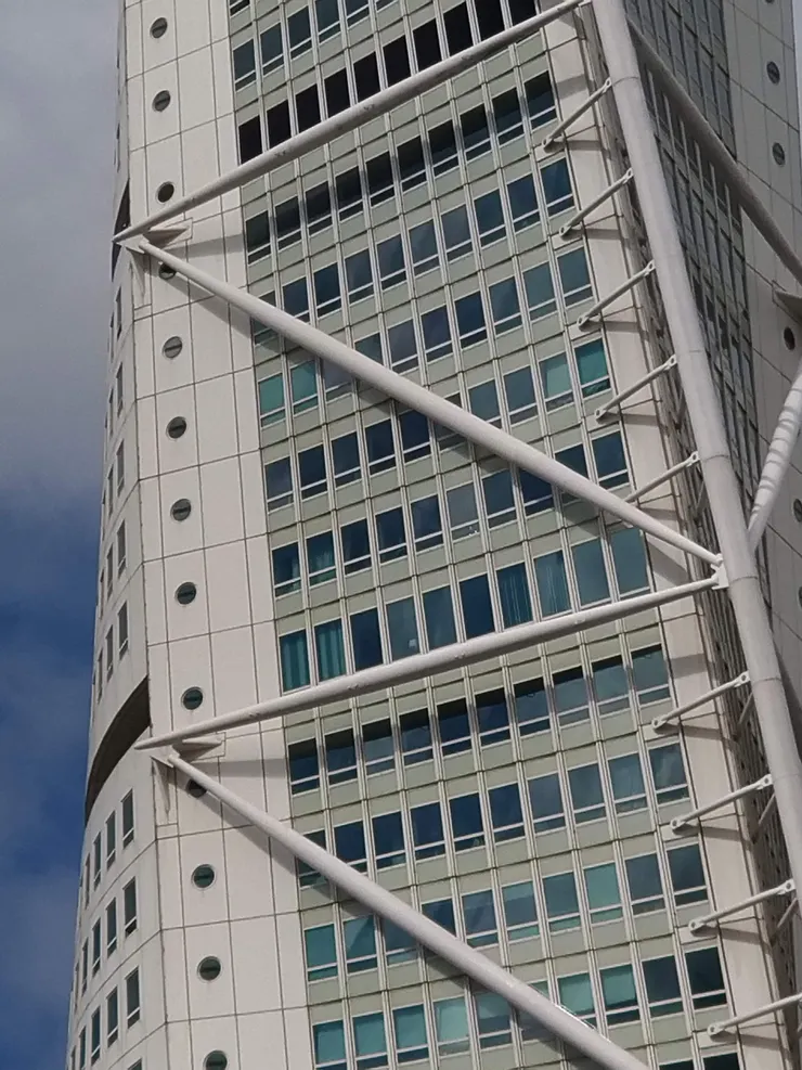 愈看愈覺得腳在發抖