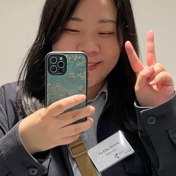 特殊場合當然要自拍。