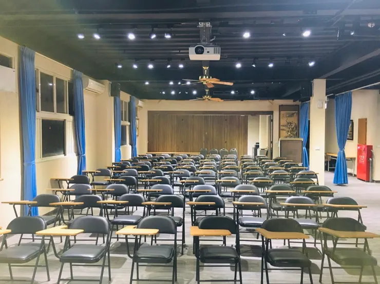 台中百人場地租借-台中文心森林公園301教室