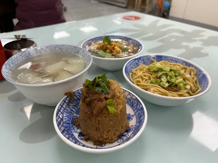 葉媽媽糯米飯魷魚羹