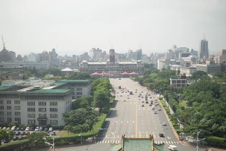 介壽路改名為凱達格蘭大道，政府有依循「大道」嗎？