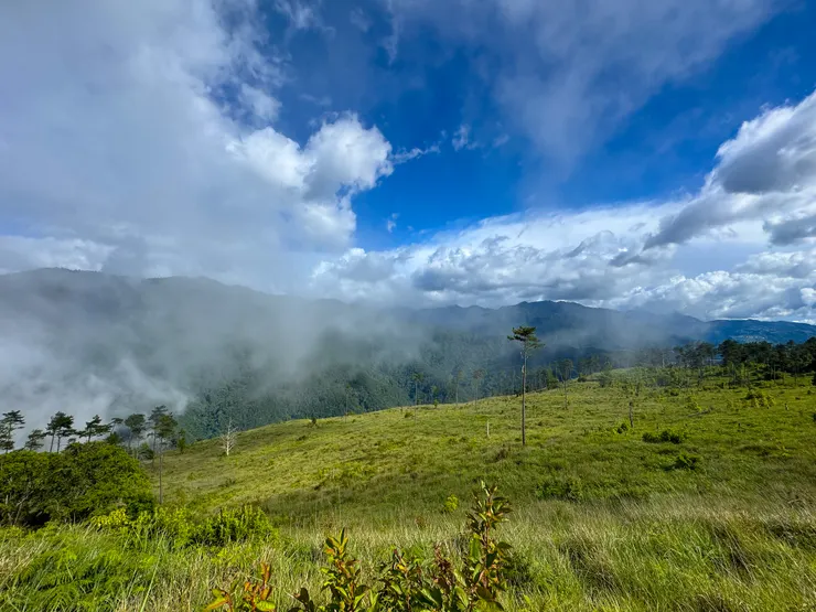 下切時的美景，山上好涼在這裡拍了縮時