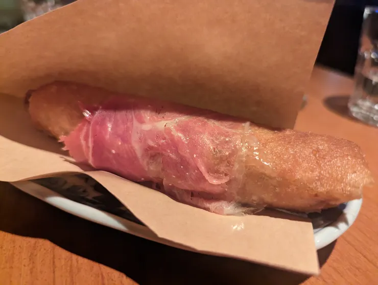 塞拉諾生火腿.茄汁雜蔬.炸春捲